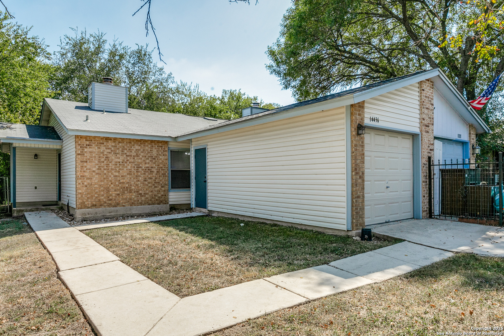 14436 Woods Hole, San Antonio TX 78233