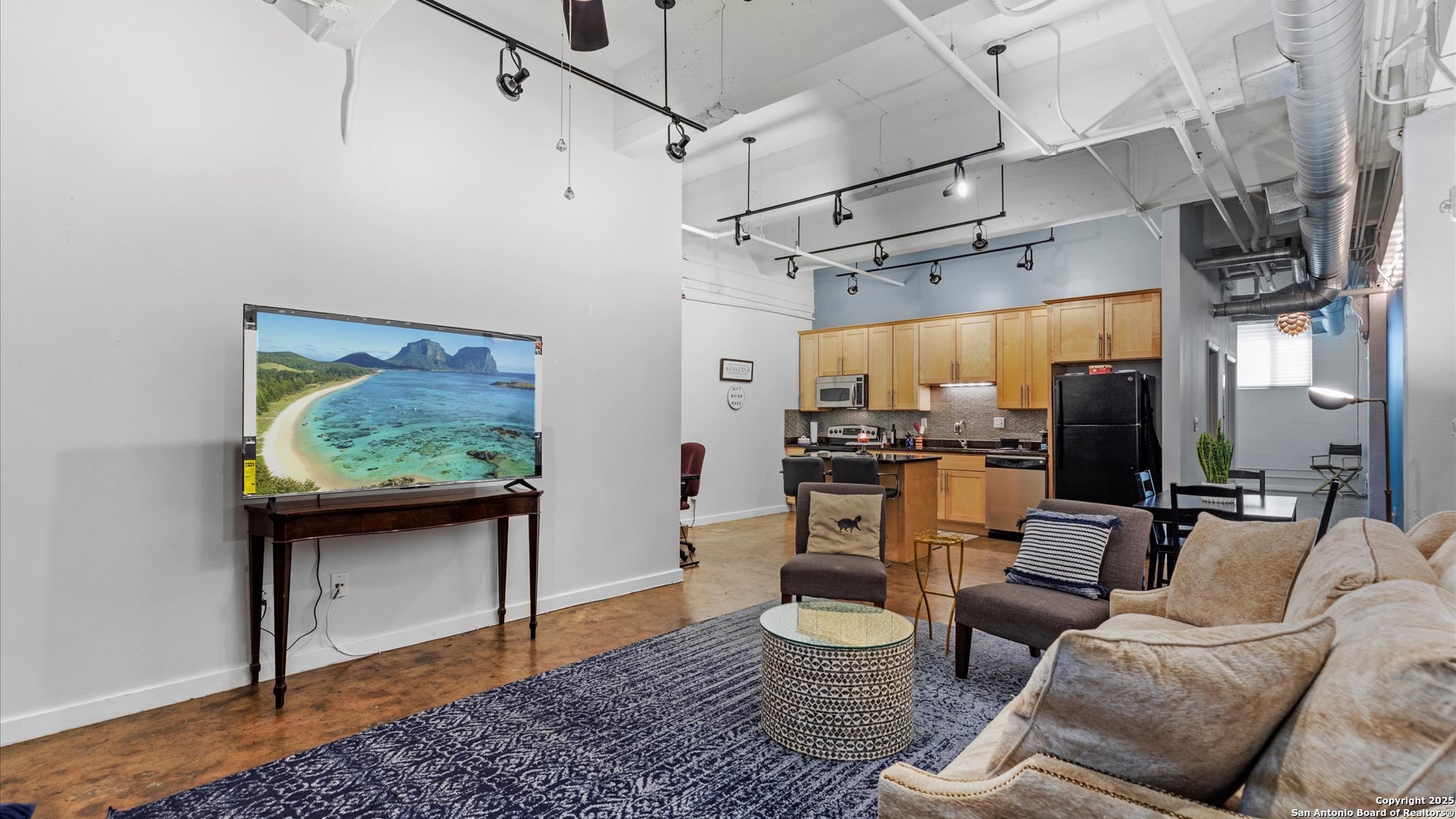 1339 S Flores Unit 105B, San Antonio TX 78204