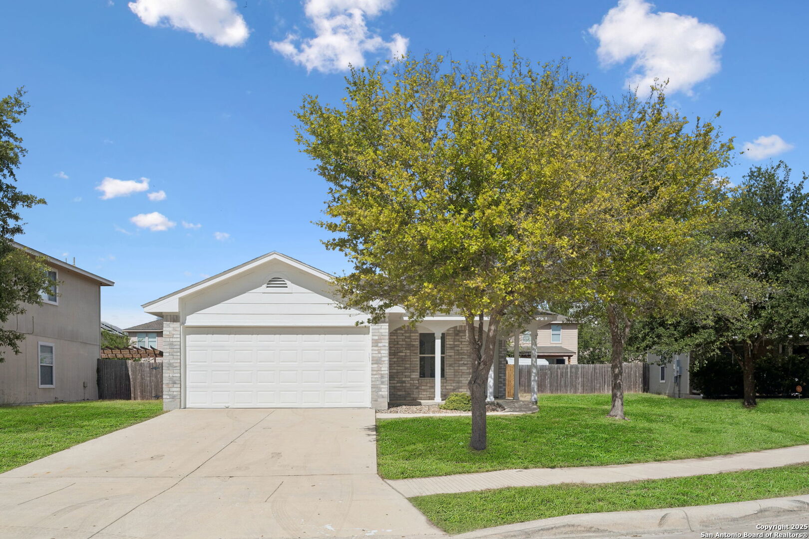 9823 Autumn Pl, Converse TX 78109