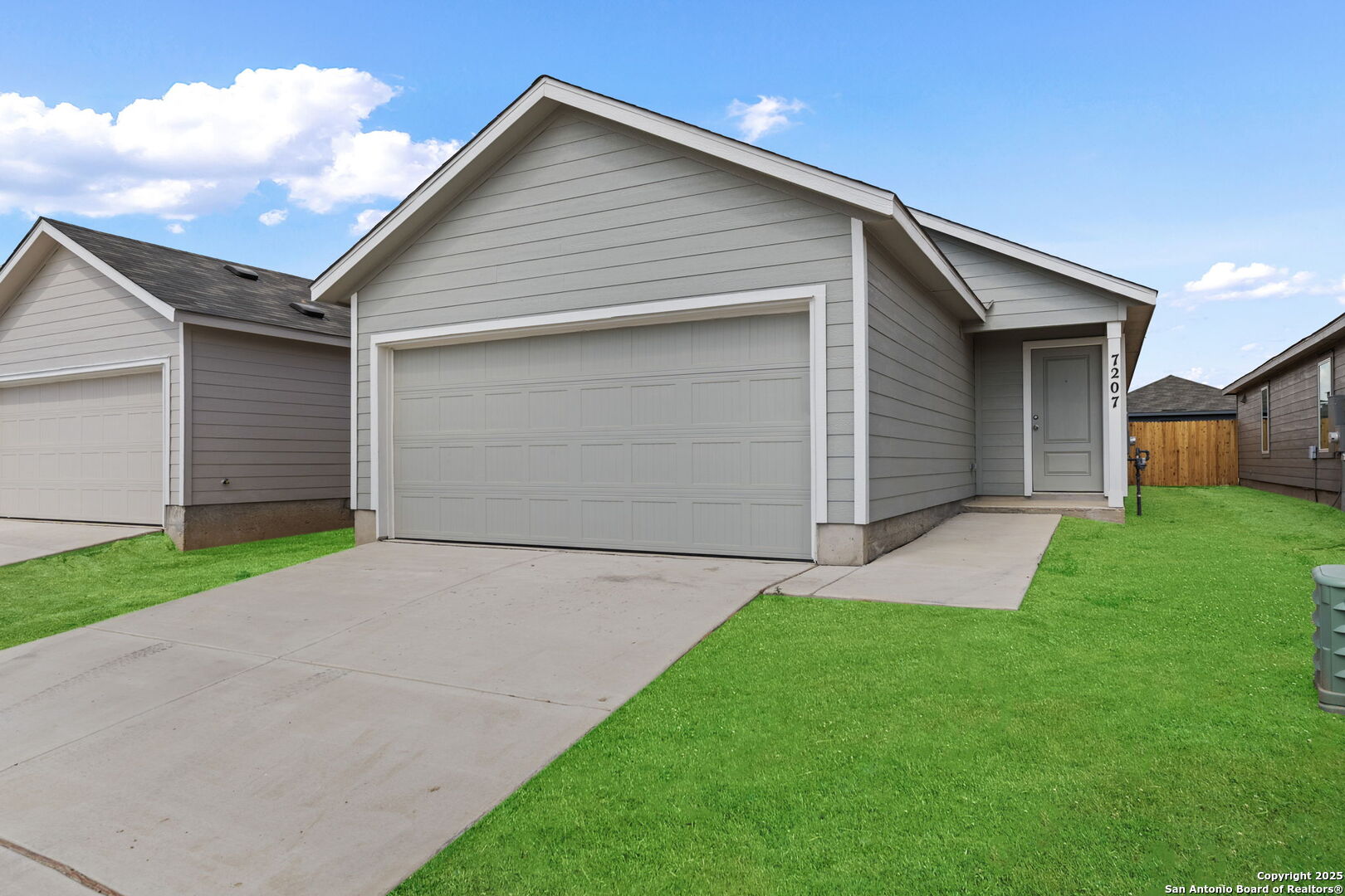 7207 Brownleaf Dr, San Antonio TX 78227