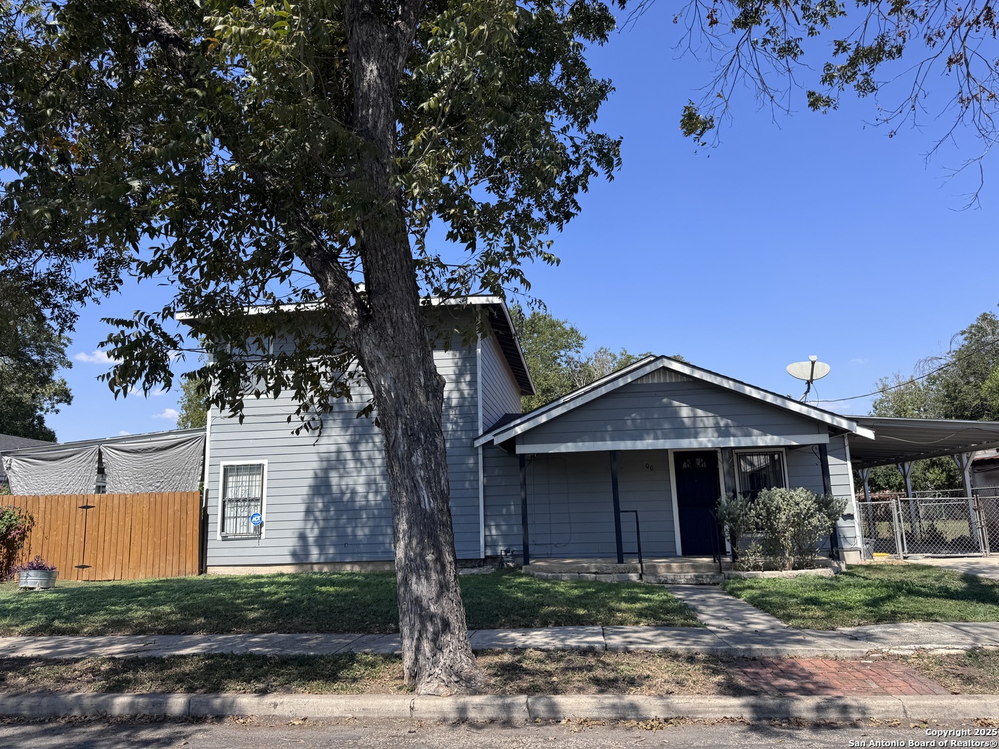 1007 Saldana, San Antonio TX 78225