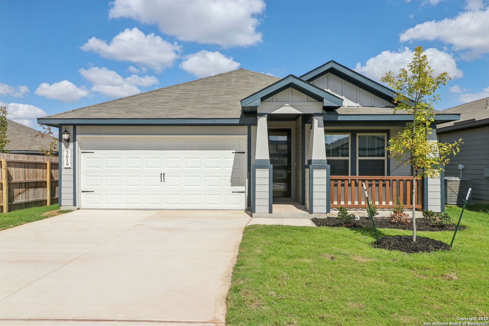 3019 Playa Azul Blvd, Converse TX 78109