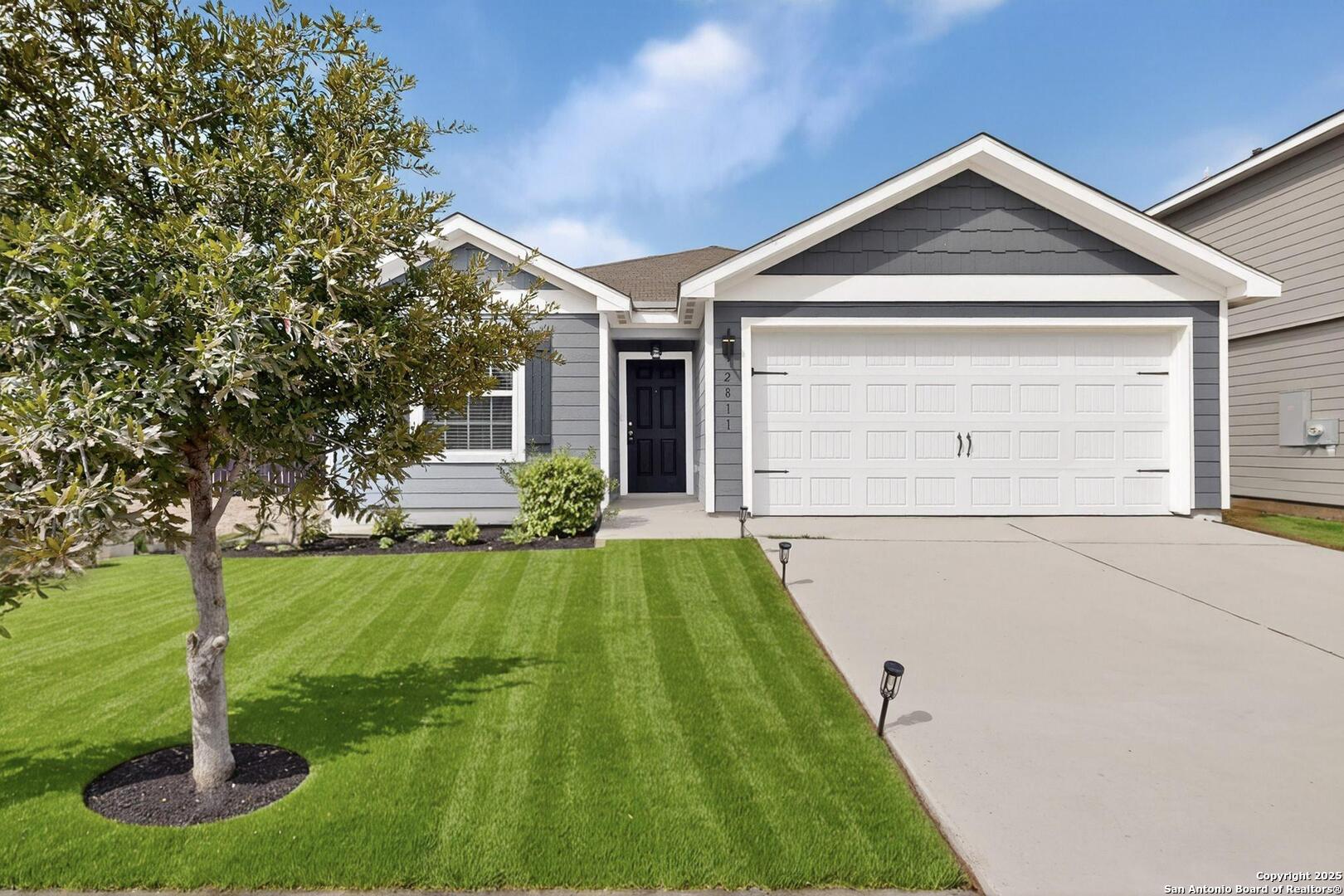 2811 Forsyth Canyon, Converse TX 78109