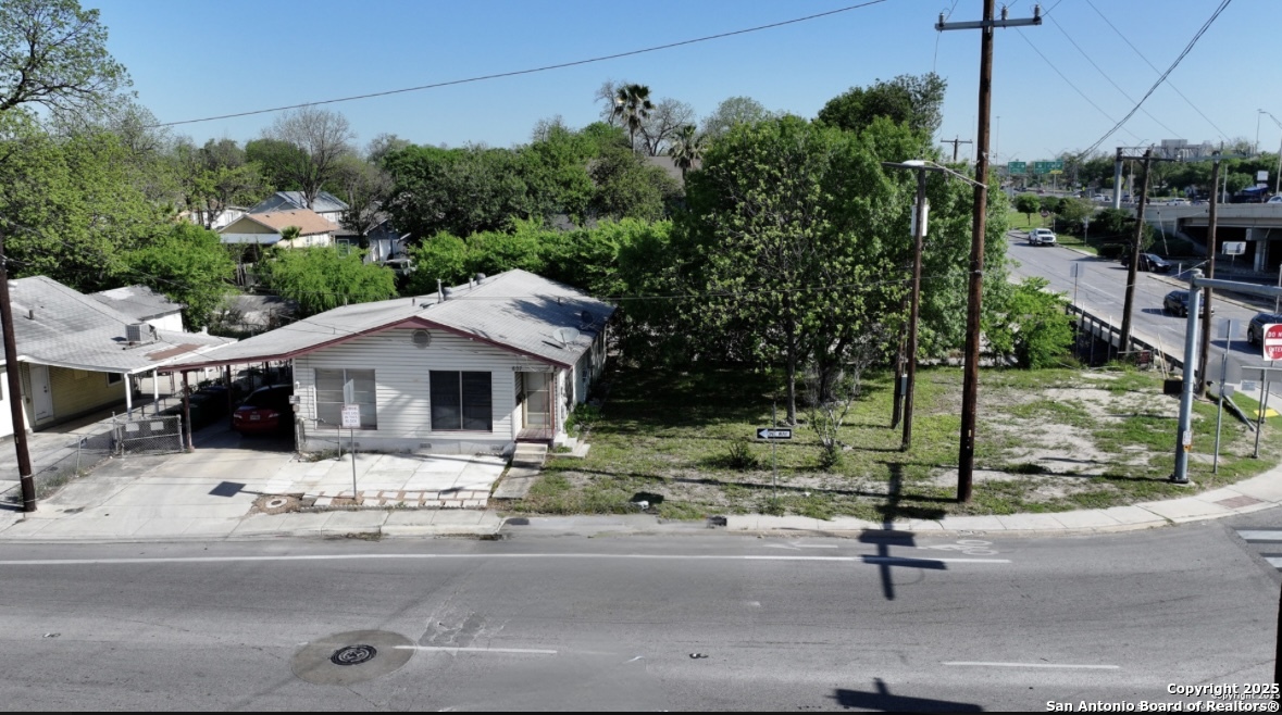 607 W Theo Ave, San Antonio TX 78225