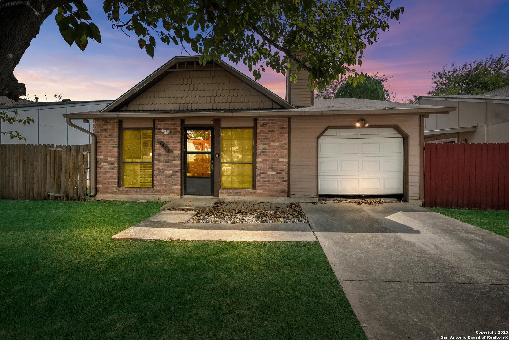 8034 Fair Bend, San Antonio TX 78250