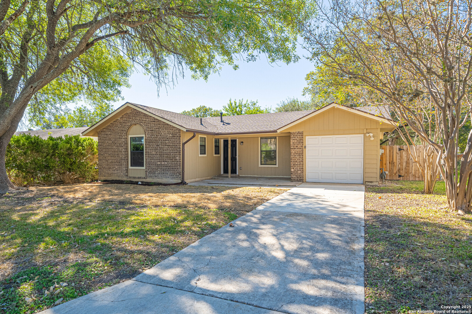 7814 Oak Forest, Live Oak TX 78233