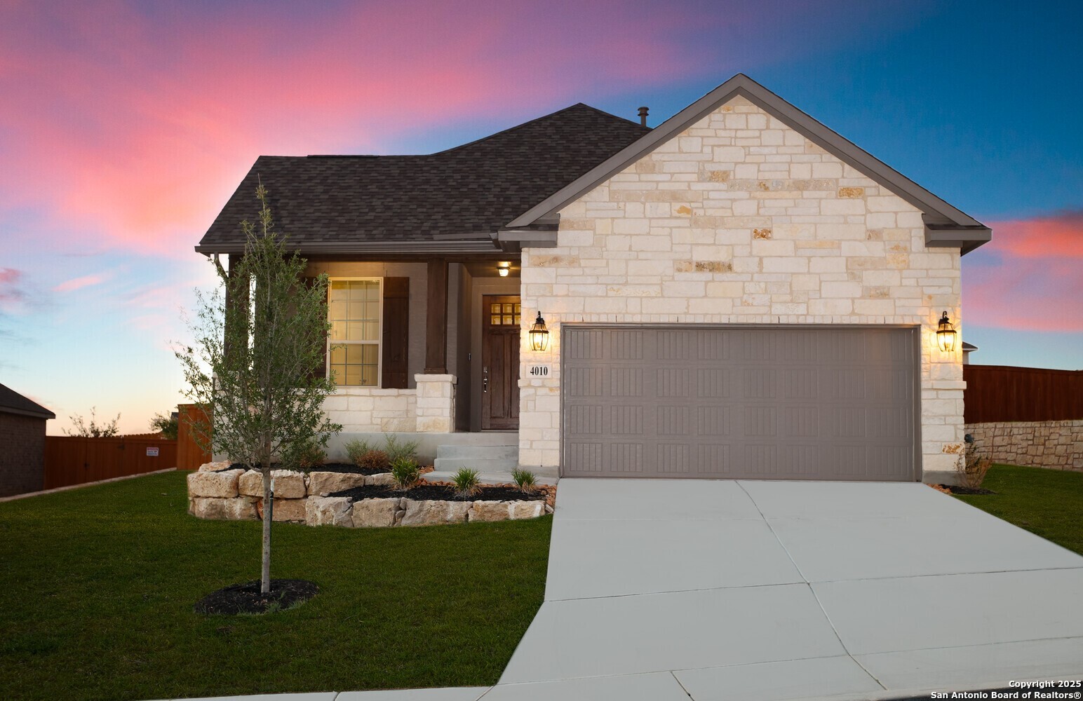 4010 Arena Blanca, San Antonio TX 78261