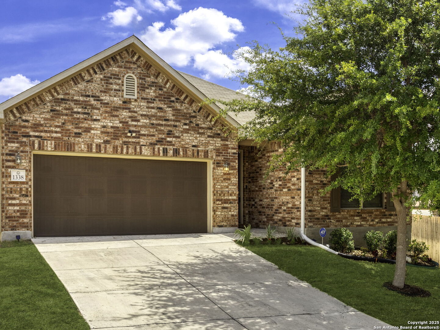 1338 Big lk, San Antonio TX 78245