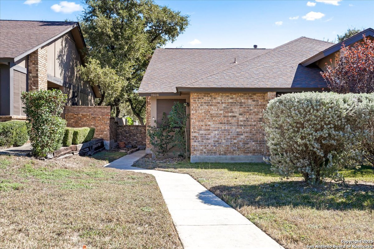 9308 Dover Rdg, San Antonio TX 78250