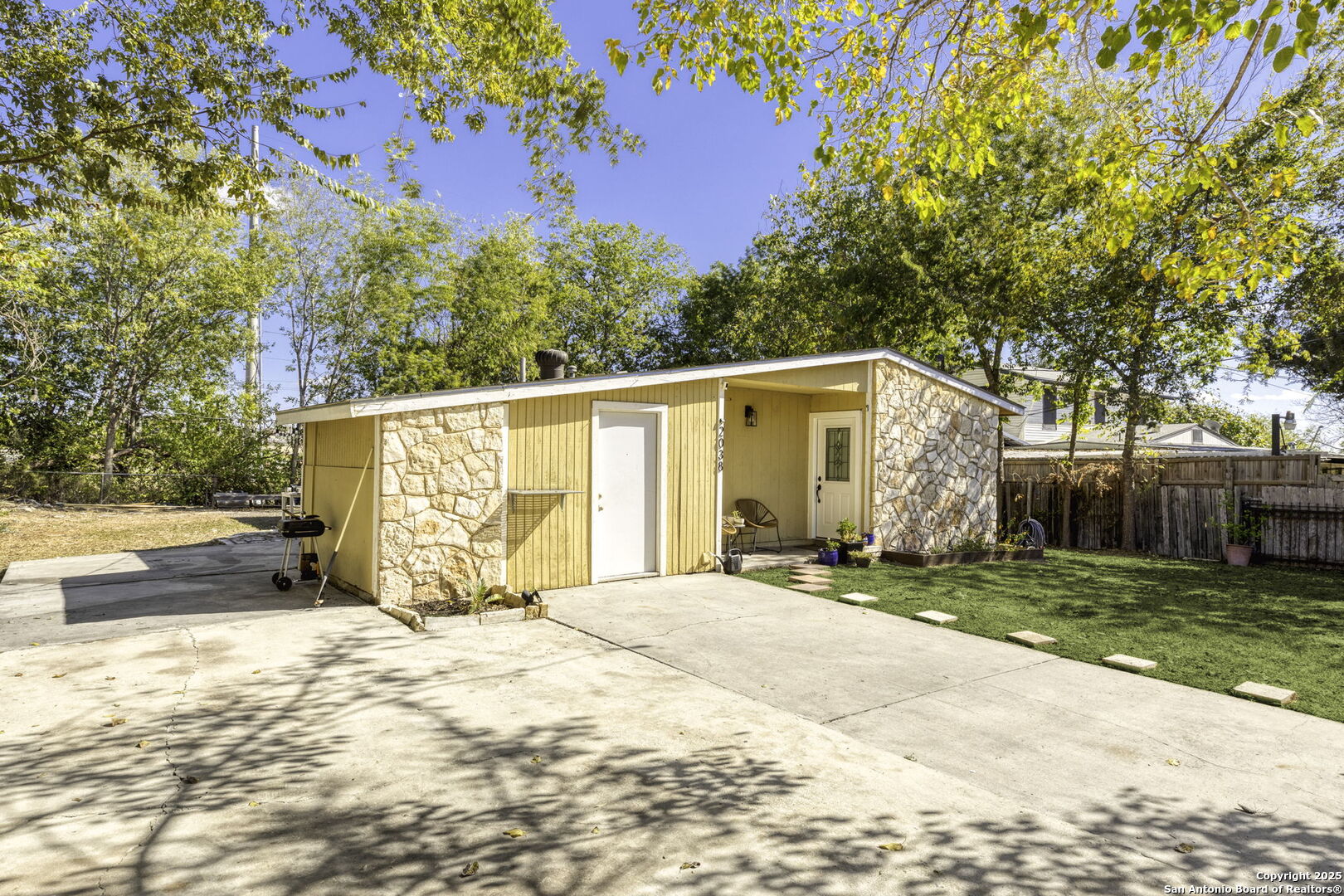 2038 Springvale, San Antonio TX 78227