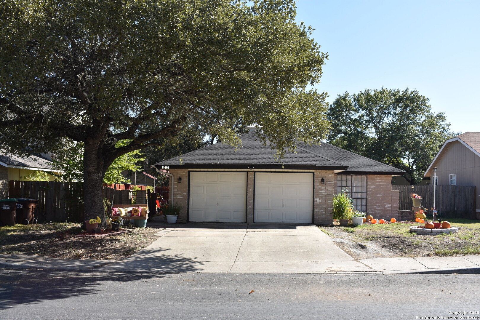 11406 Hatchet Pass Dr, San Antonio TX 78245