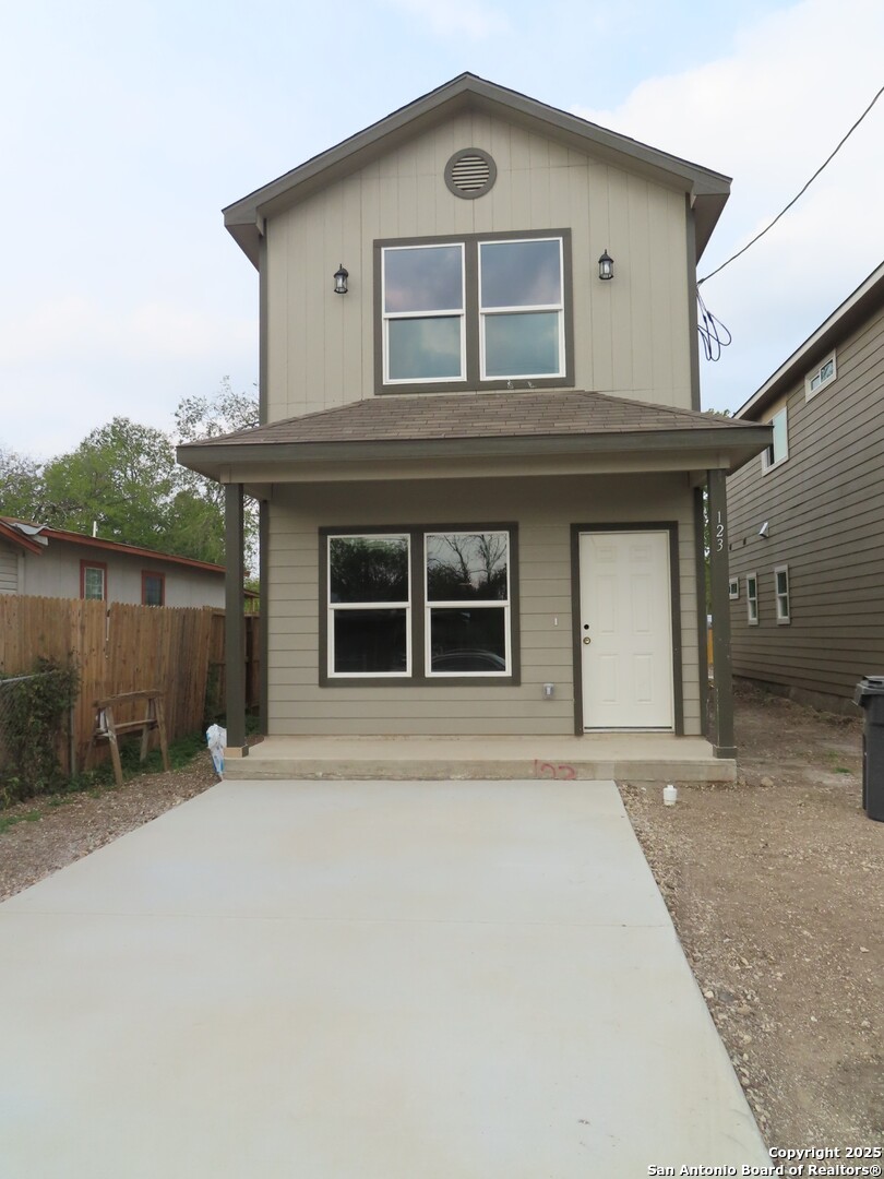 123 Lawton, San Antonio TX 78237