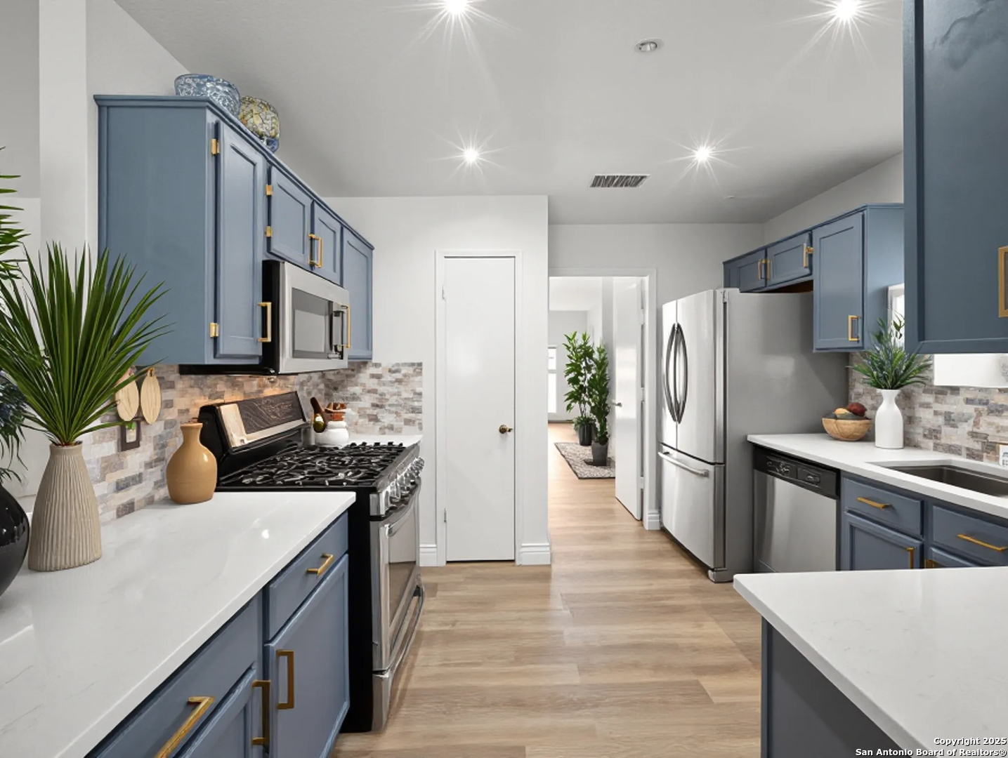 6802 Still, San Antonio TX 78244