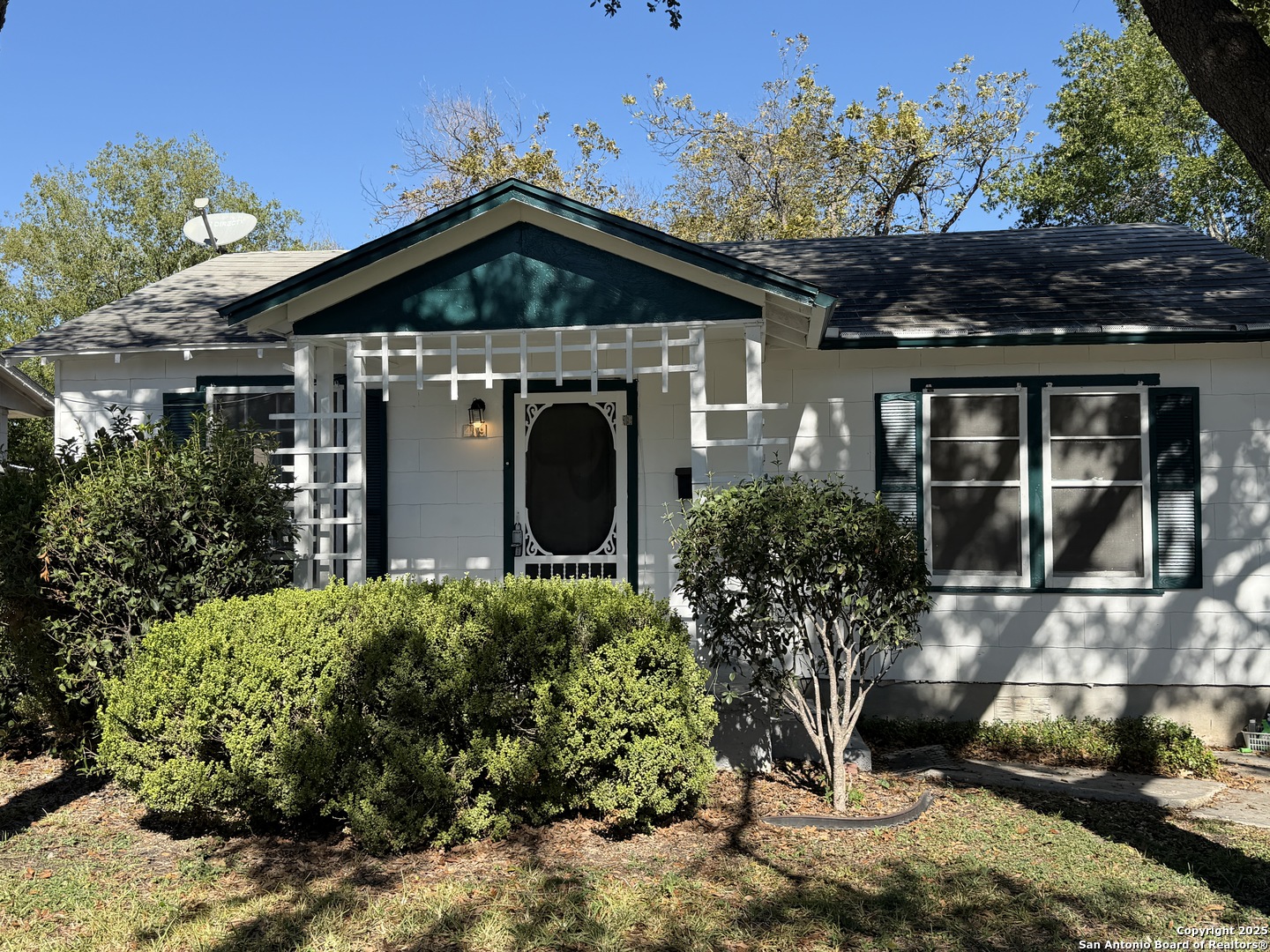 419 Walton, San Antonio TX 78225