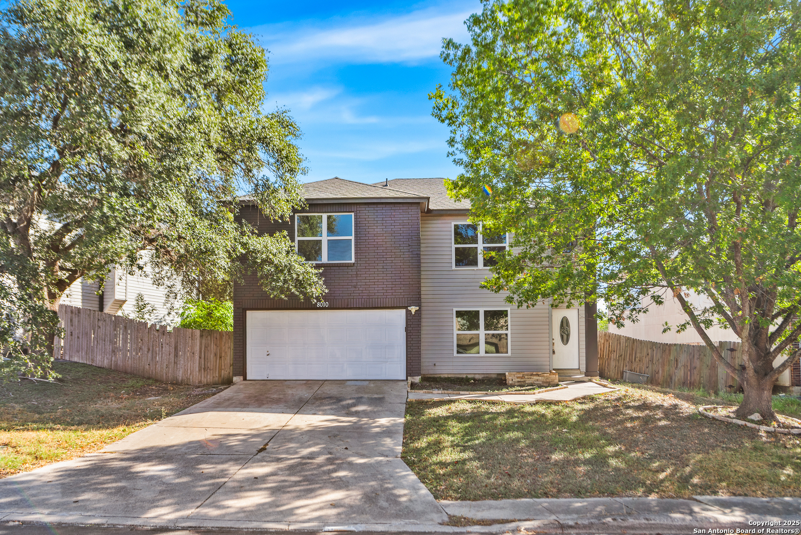 8010 Chestnut Gate, Converse TX 78109