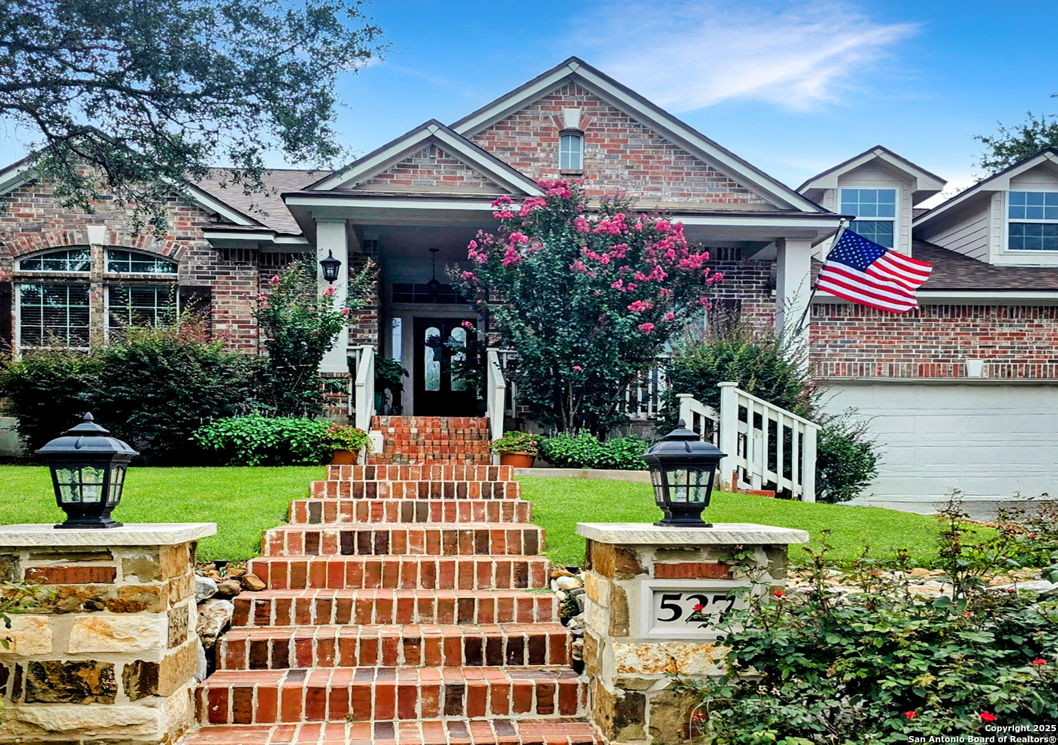 527 Mesa Rdg, San Antonio TX 78258