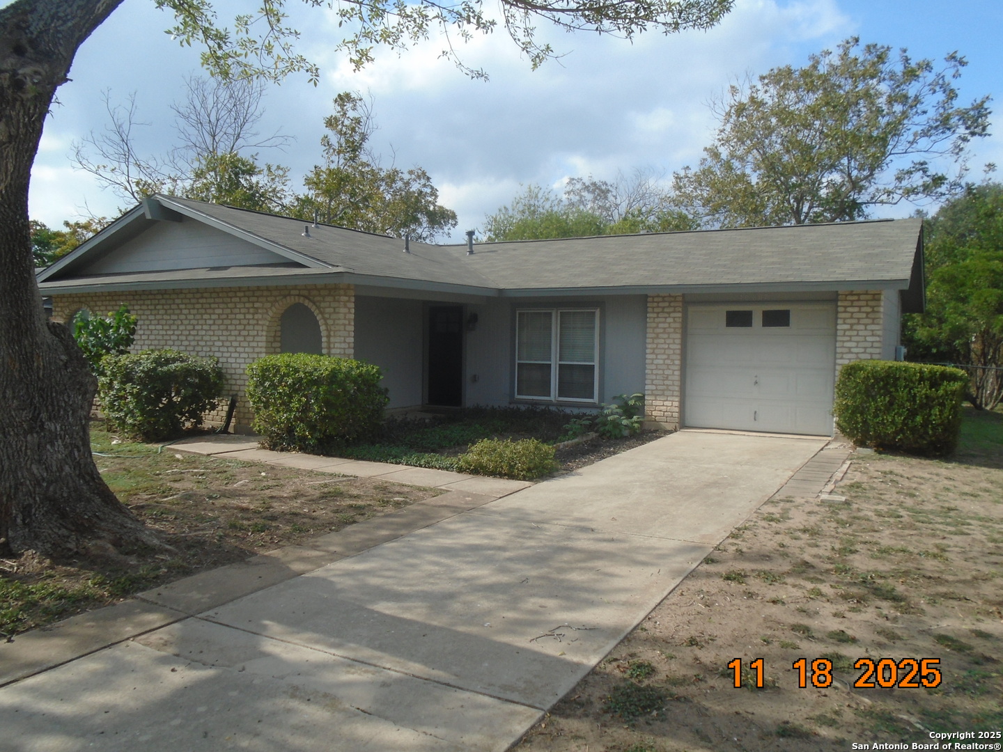 10807 Green Brook, San Antonio TX 78223