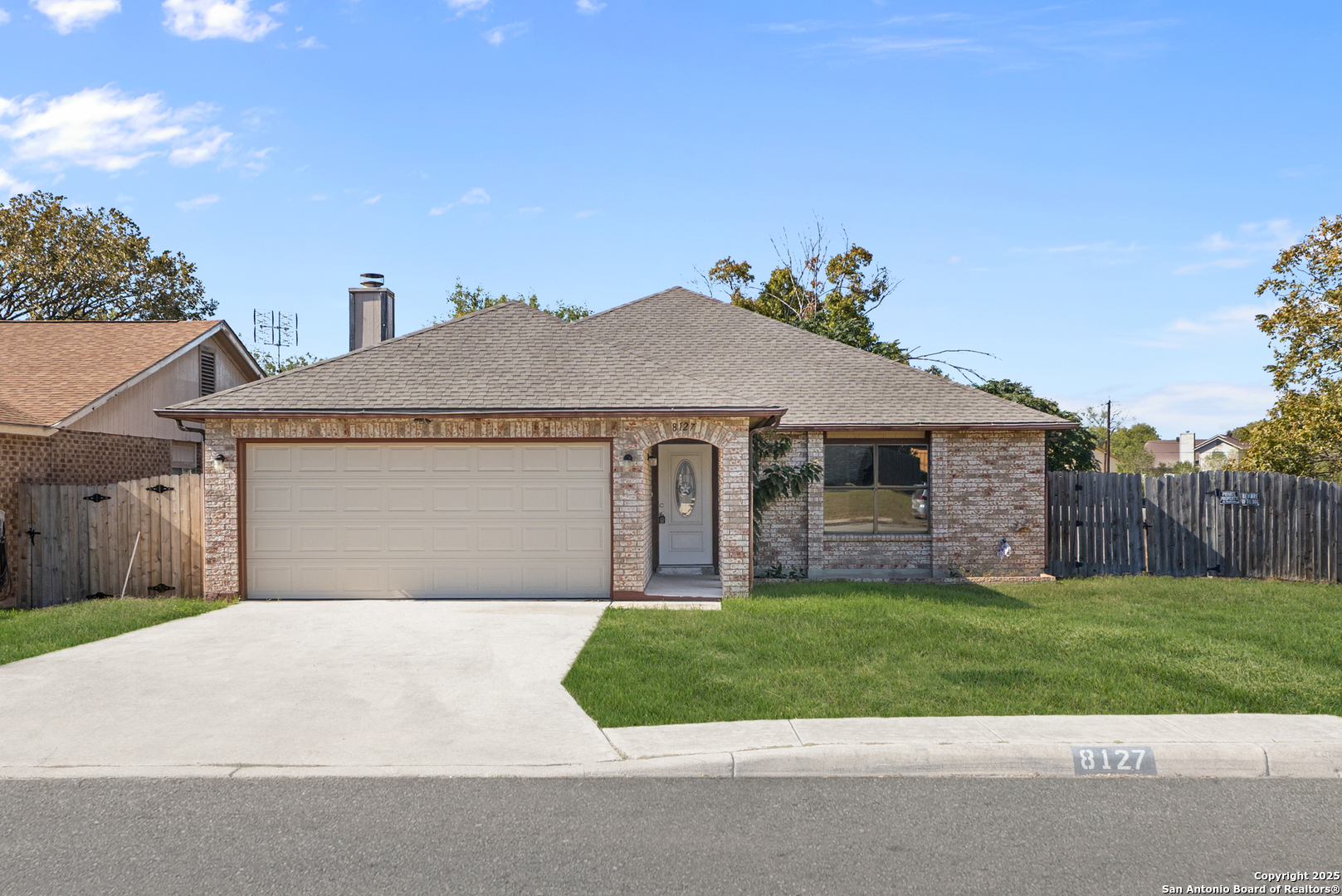 8127 Sunshine trail, San Antonio TX 78244