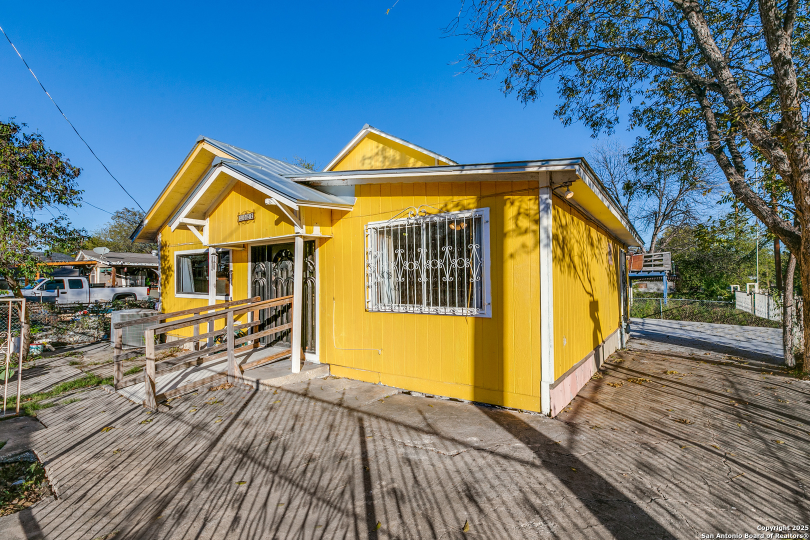 1022 S Hamilton, San Antonio TX 78207