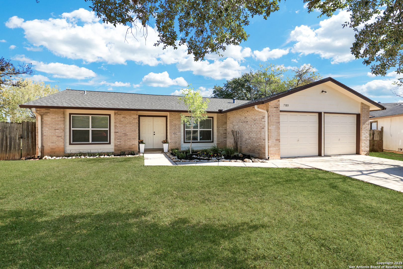 7103 Spring Point, San Antonio TX 78249