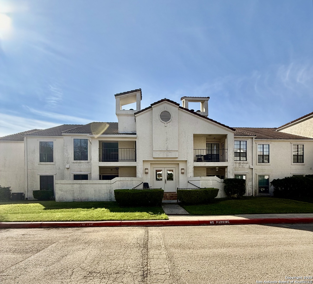 2255 Thousand Oaks Unit 808, San Antonio TX 78232
