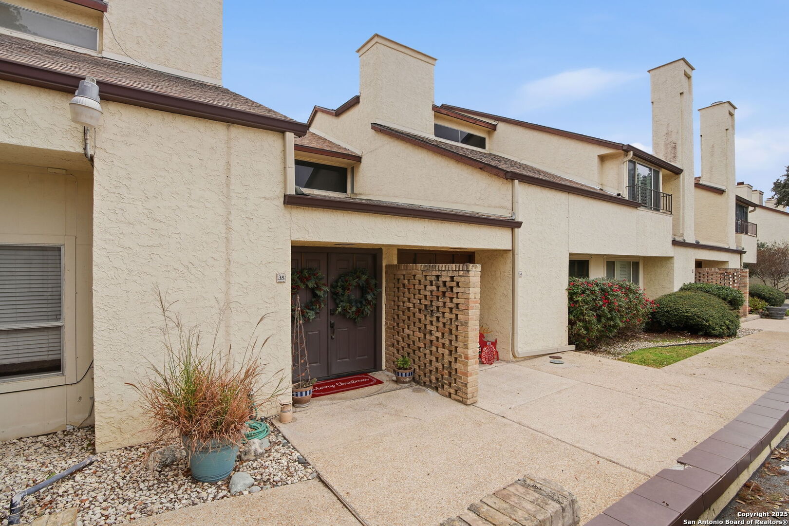 7123 Thrush View Unit 35, San Antonio TX 78209