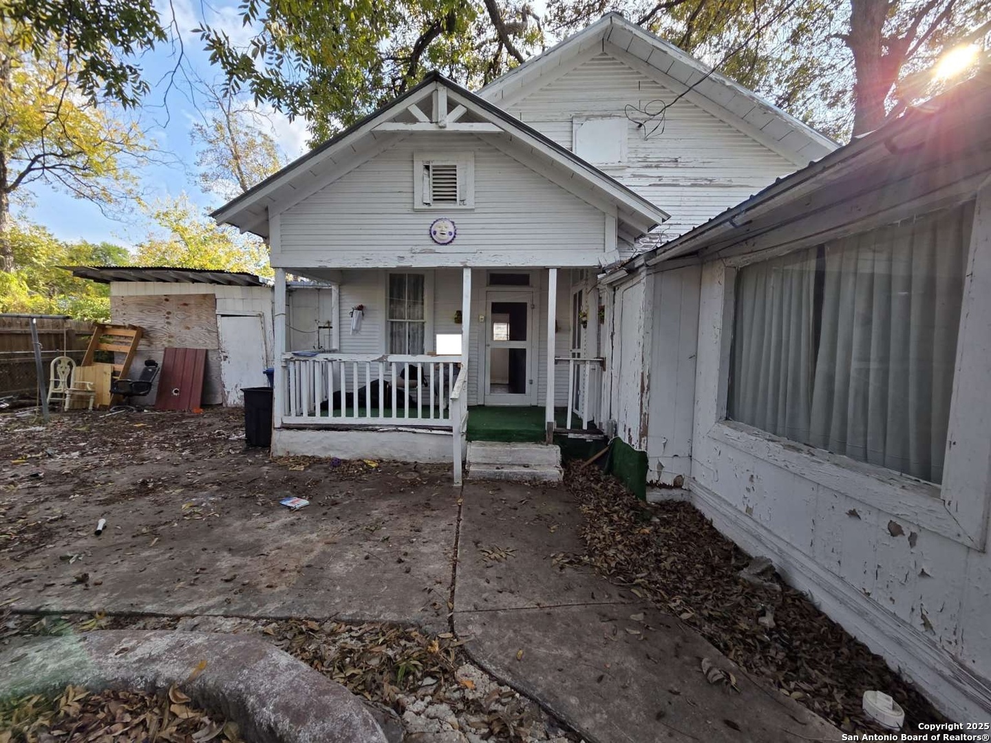 116 Hill, San Antonio TX 78212