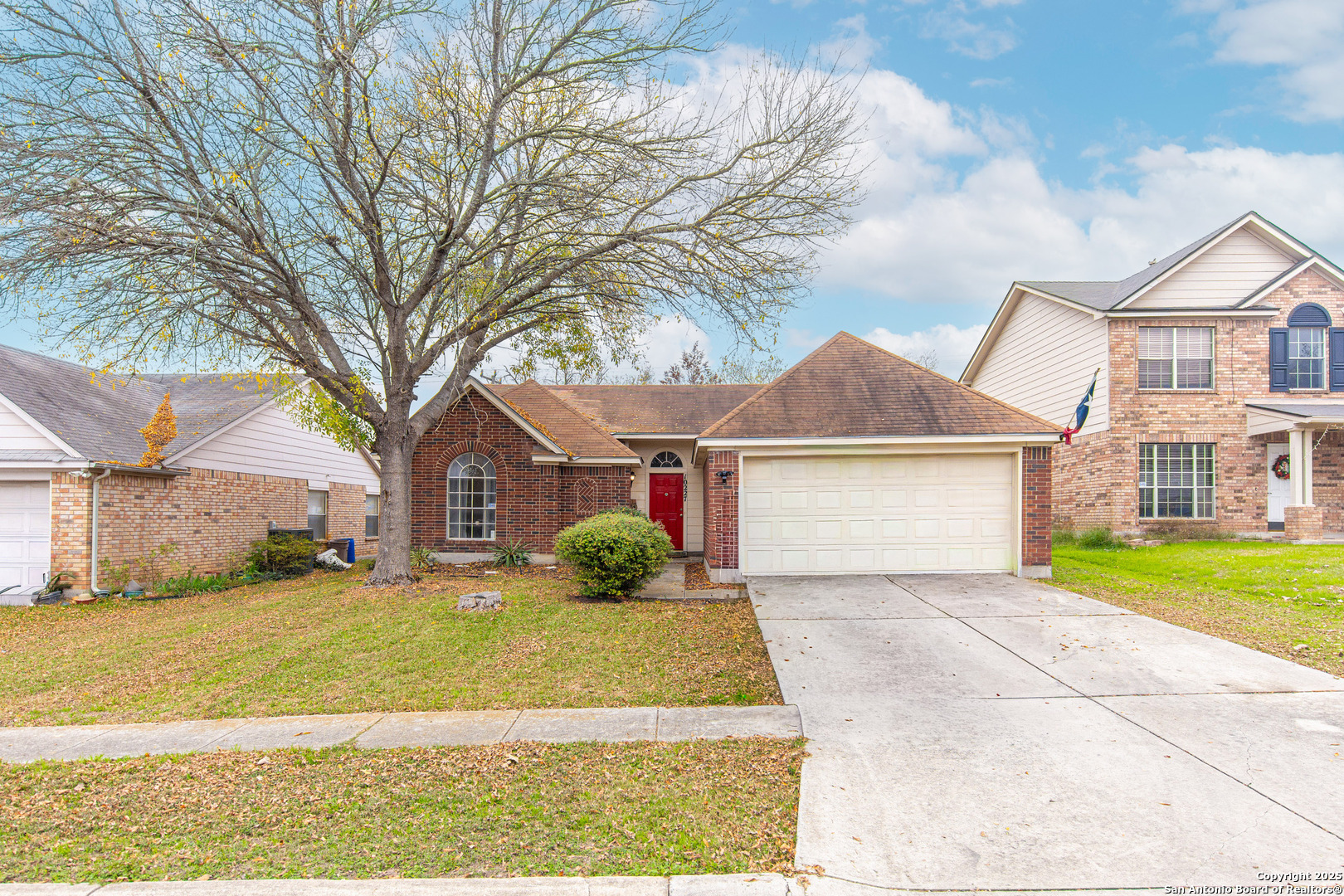 10227 coyote hl, Converse TX 78109