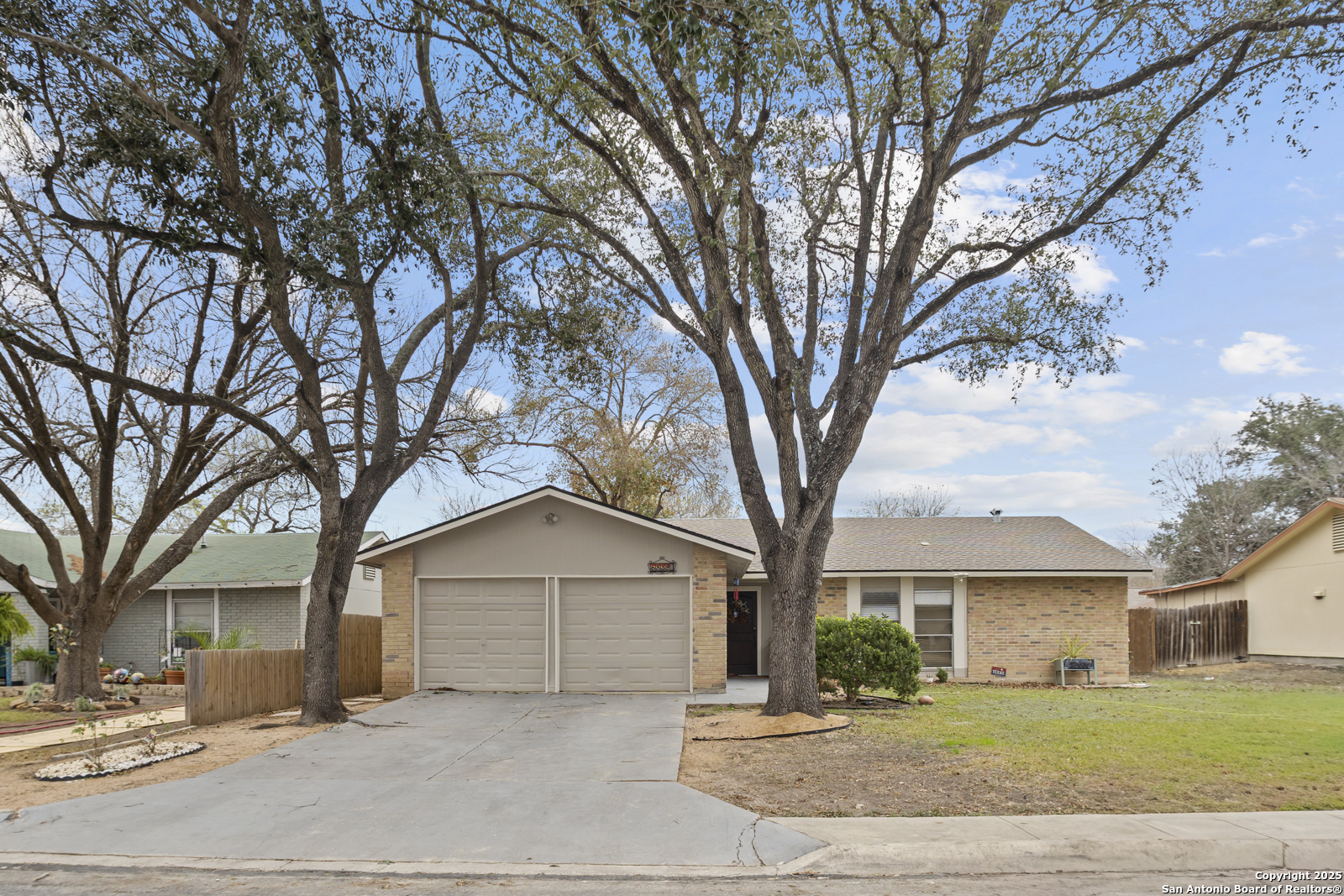 6839 Avila, San Antonio TX 78239