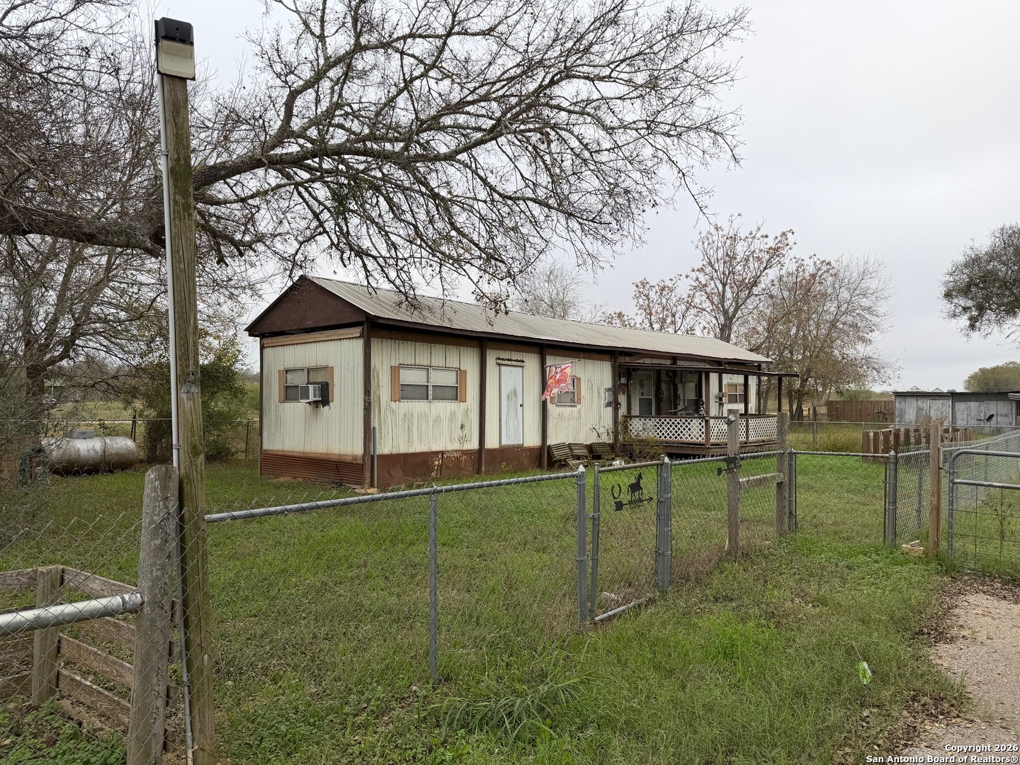 976 County Road 361, La Vernia TX 78121