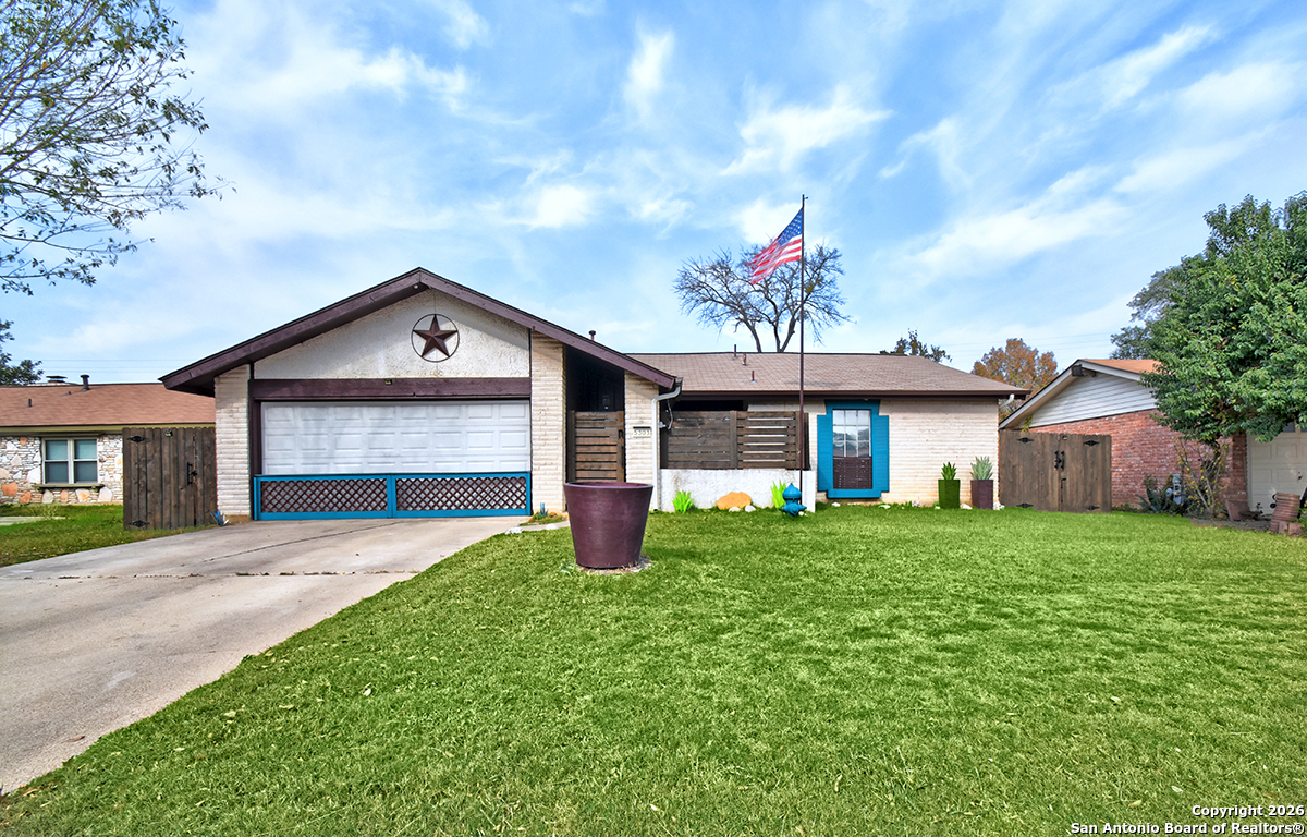 5303 Cerro Vista, San Antonio TX 78233