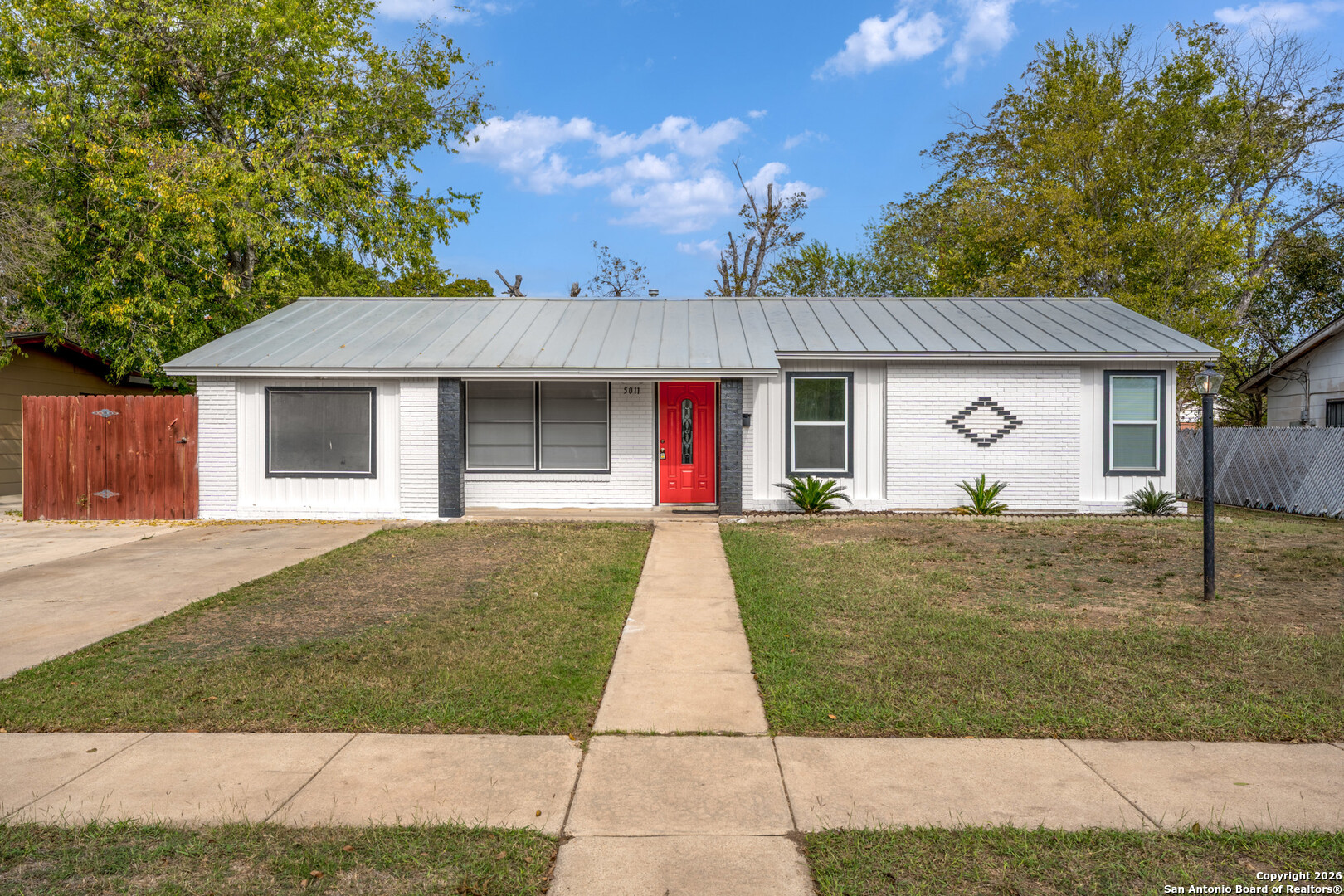 5011 Seabreeze, San Antonio TX 78220