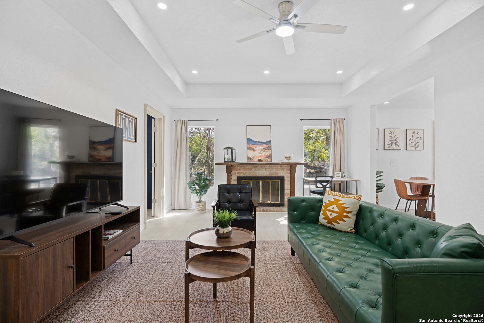 204 Green Meadows, Converse TX 78109