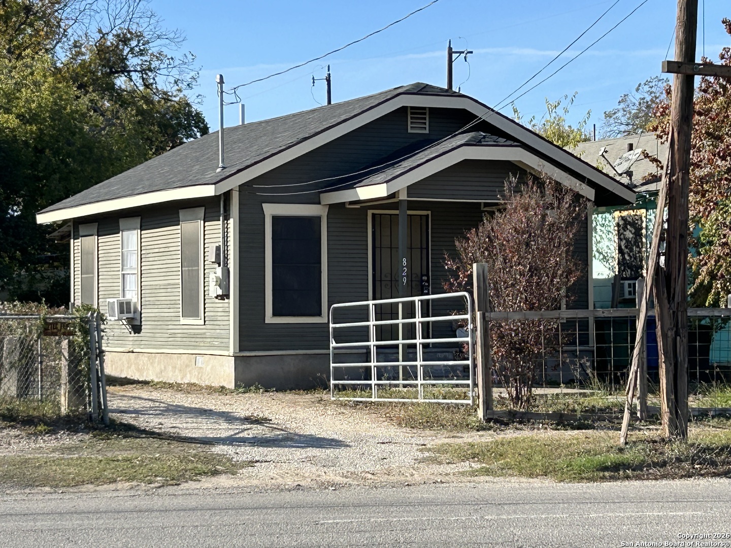 829 PROBANDT, San Antonio TX 78204