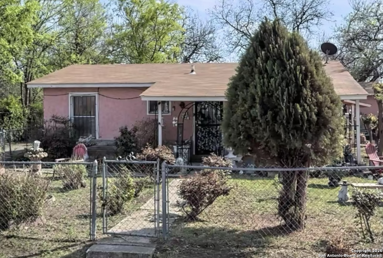 1338 Merida, San Antonio TX 78207
