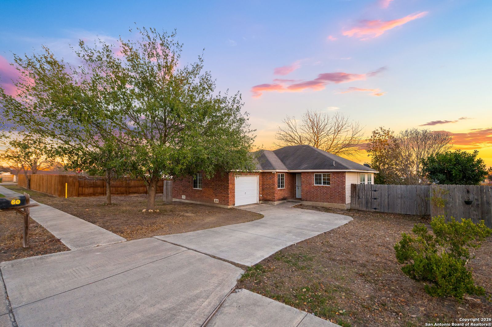 60 3rd, Converse TX 78109