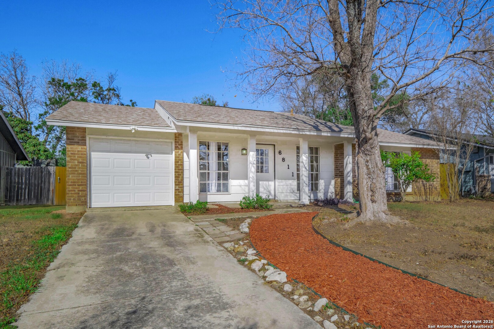 6811 Spring Manor St, San Antonio TX 78249