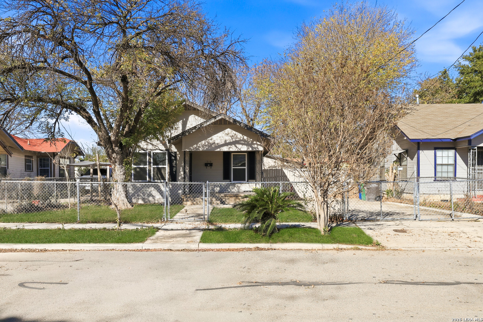 319 Roslyn, San Antonio TX 78204