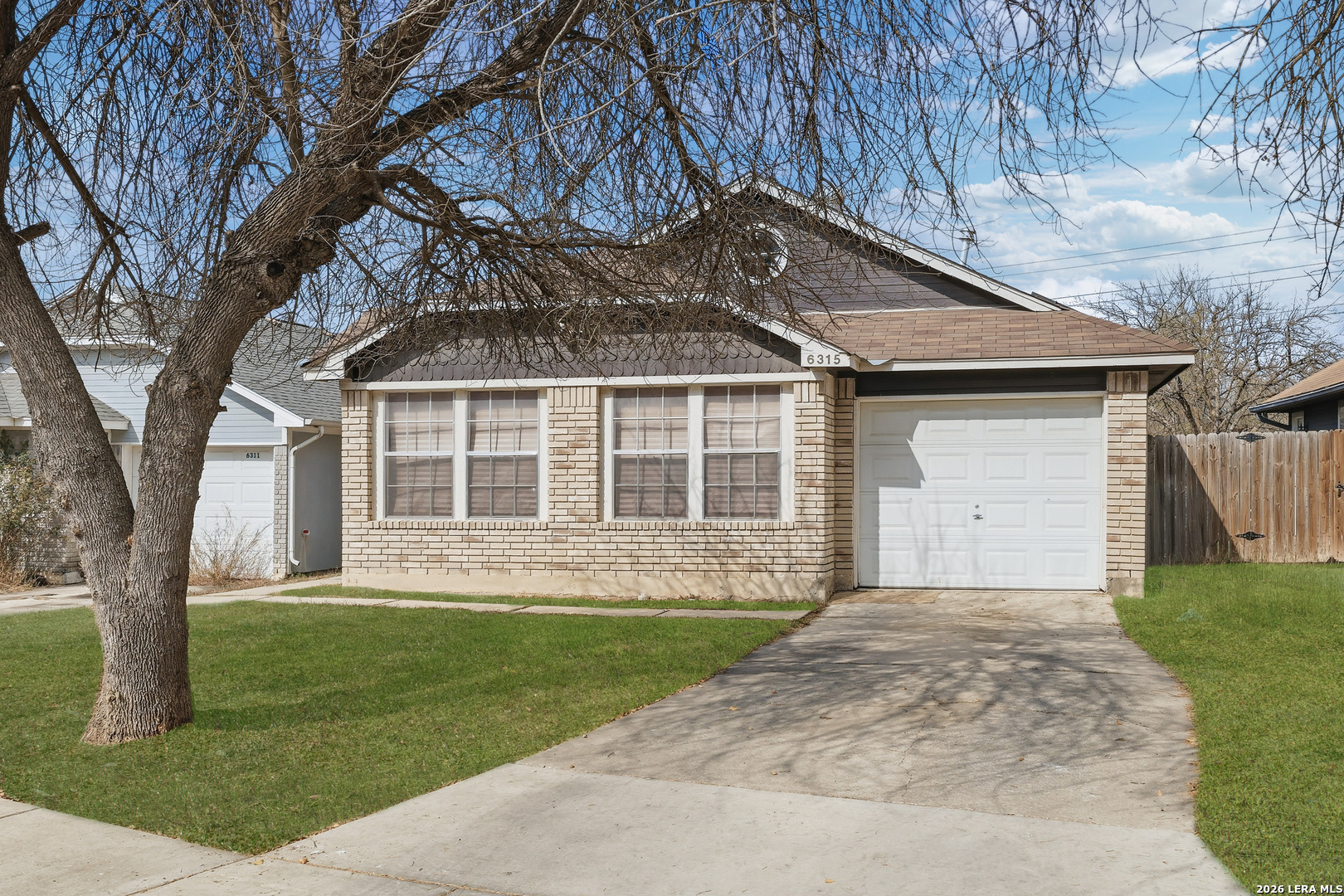 6315 Candlecrest Ct, San Antonio TX 78244