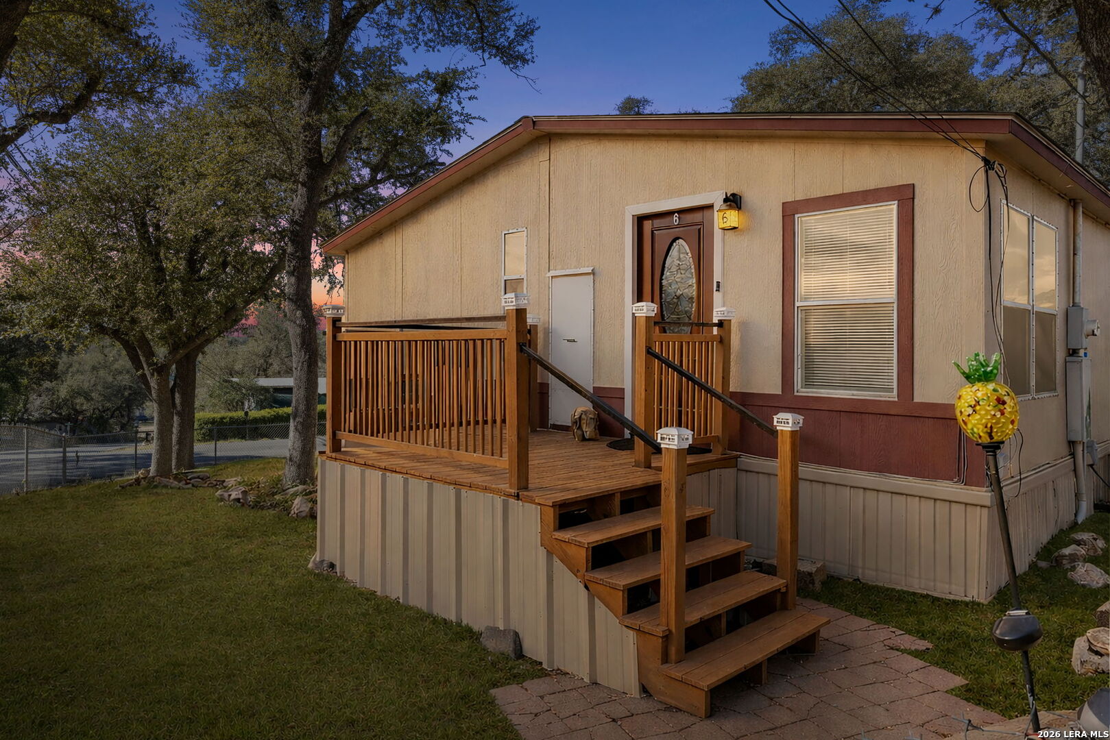 397 Ridgeview, Canyon Lake TX 78133