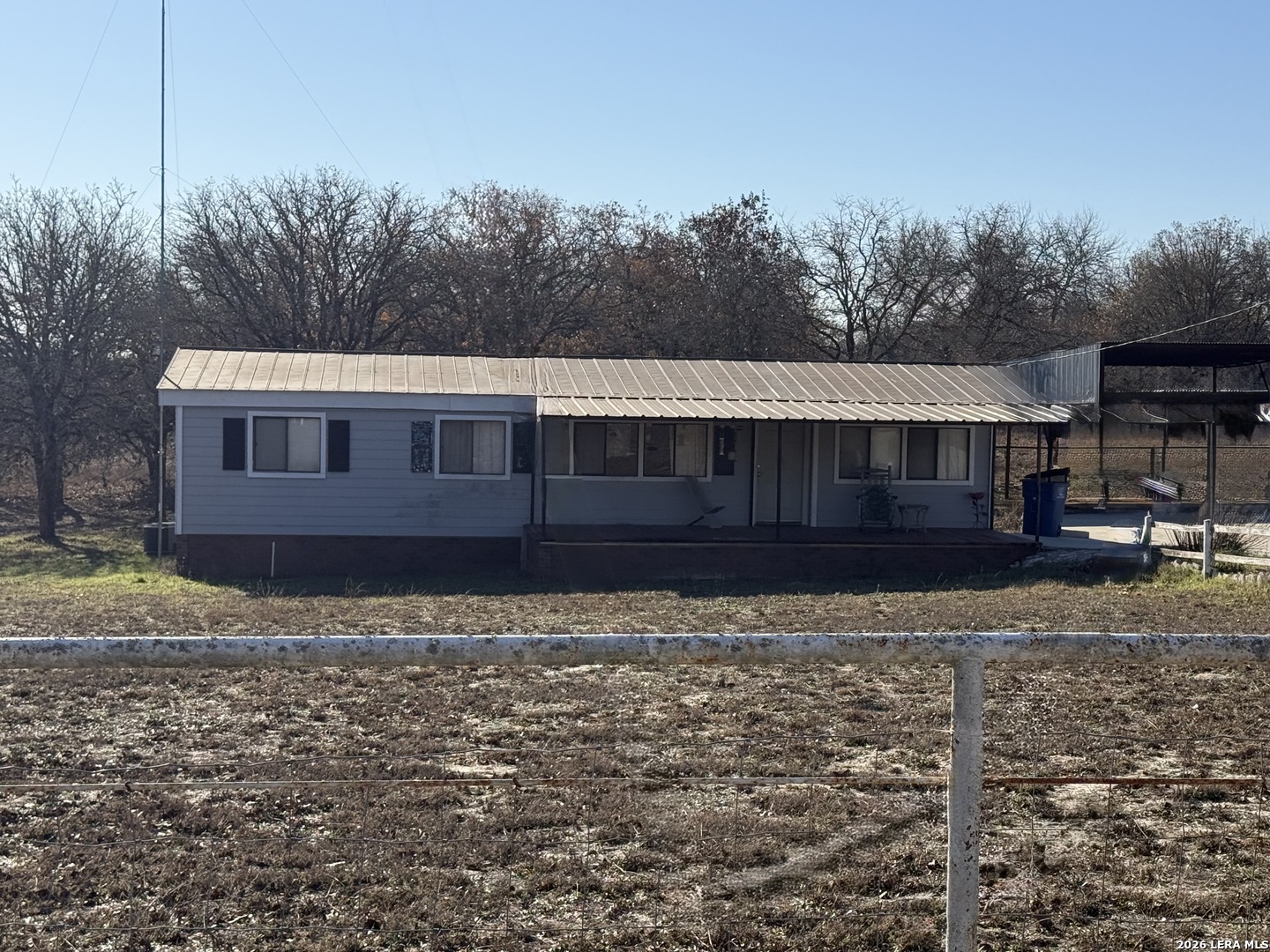 149 Oak Hill, La Vernia TX 78121