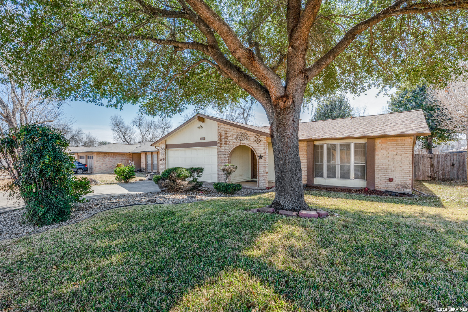 6606 Robin Forest, San Antonio TX 78239