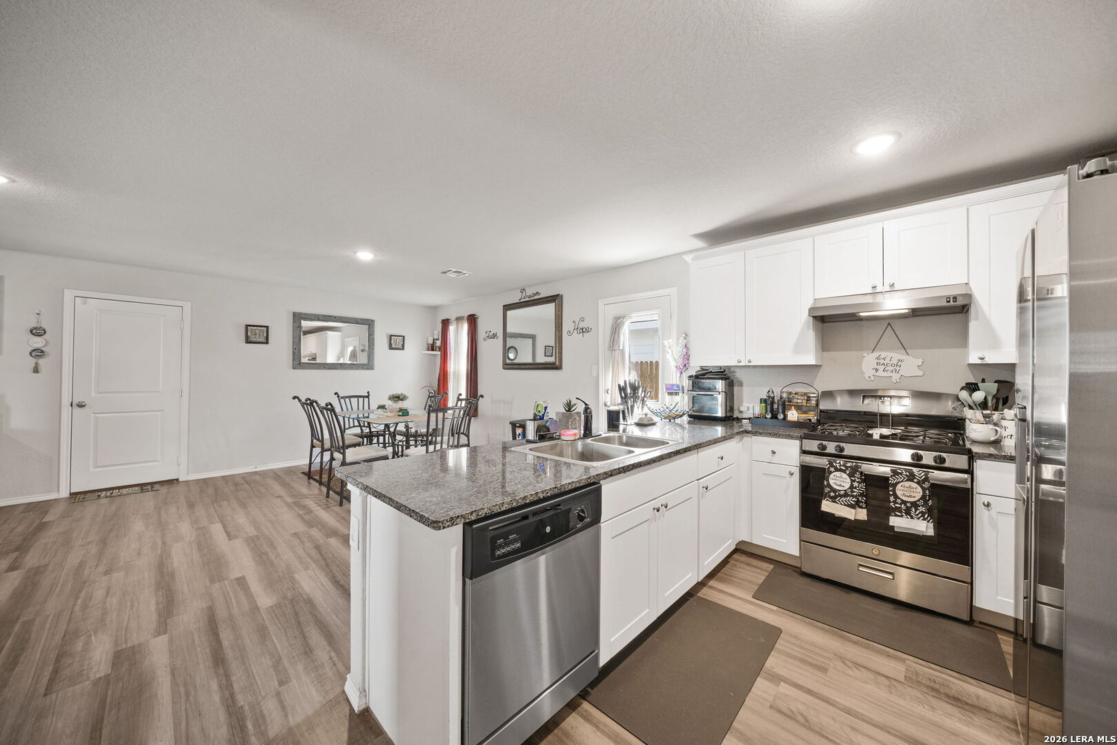 4242 Volcano, San Antonio TX 78237