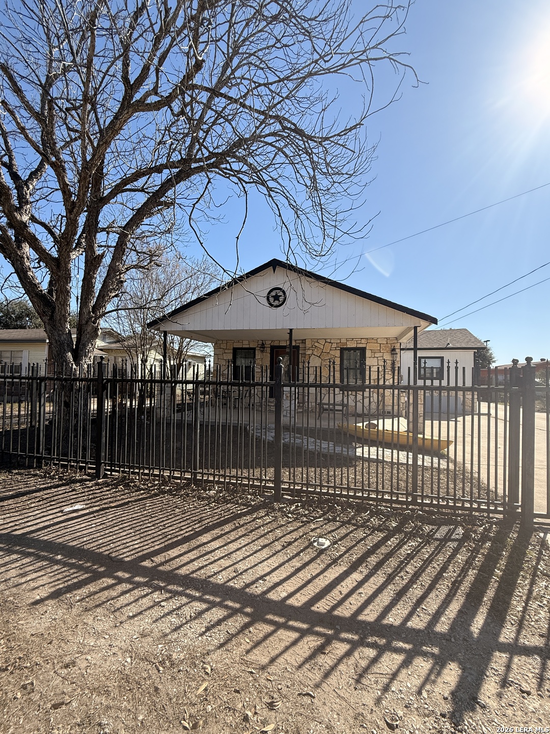 834 W Baetz, San Antonio TX 78221