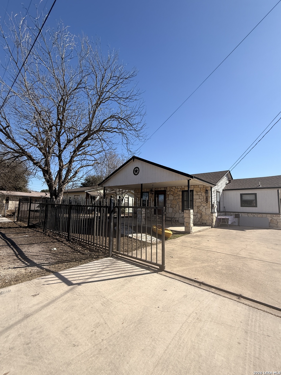 834 W Baetz, San Antonio TX 78221