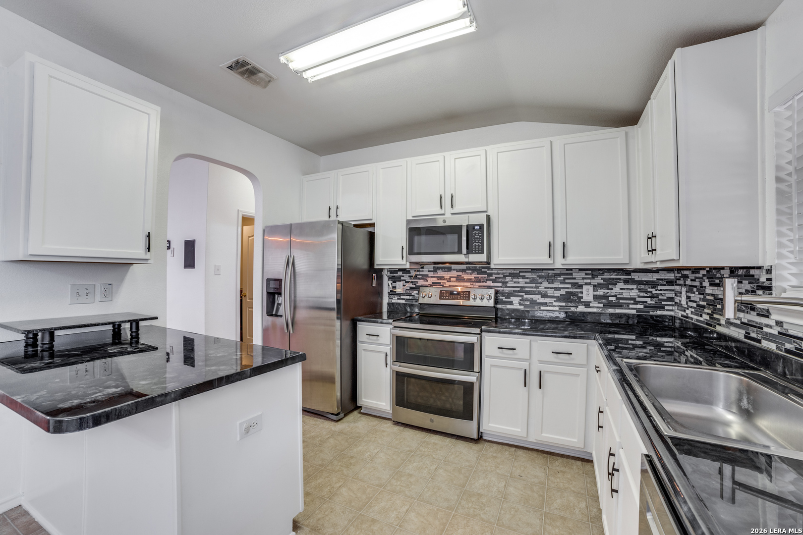 10022 Cactus, San Antonio TX 78254