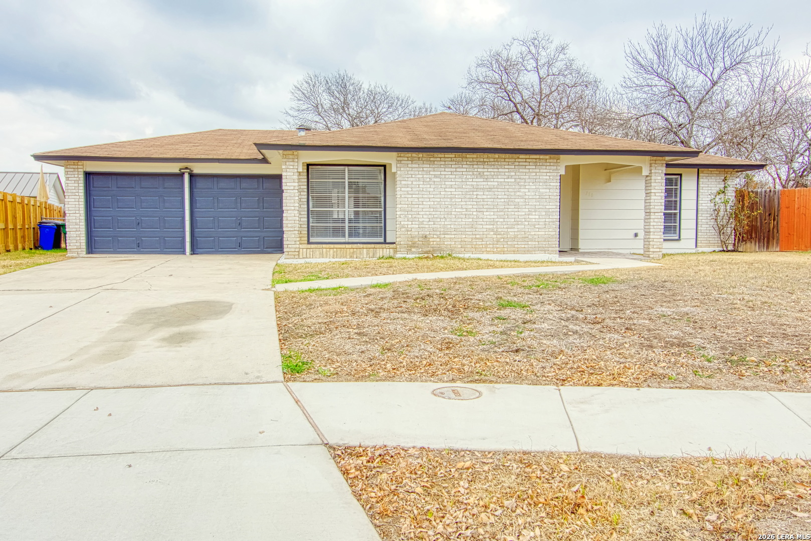 710 Meadow Side, San Antonio TX 78227