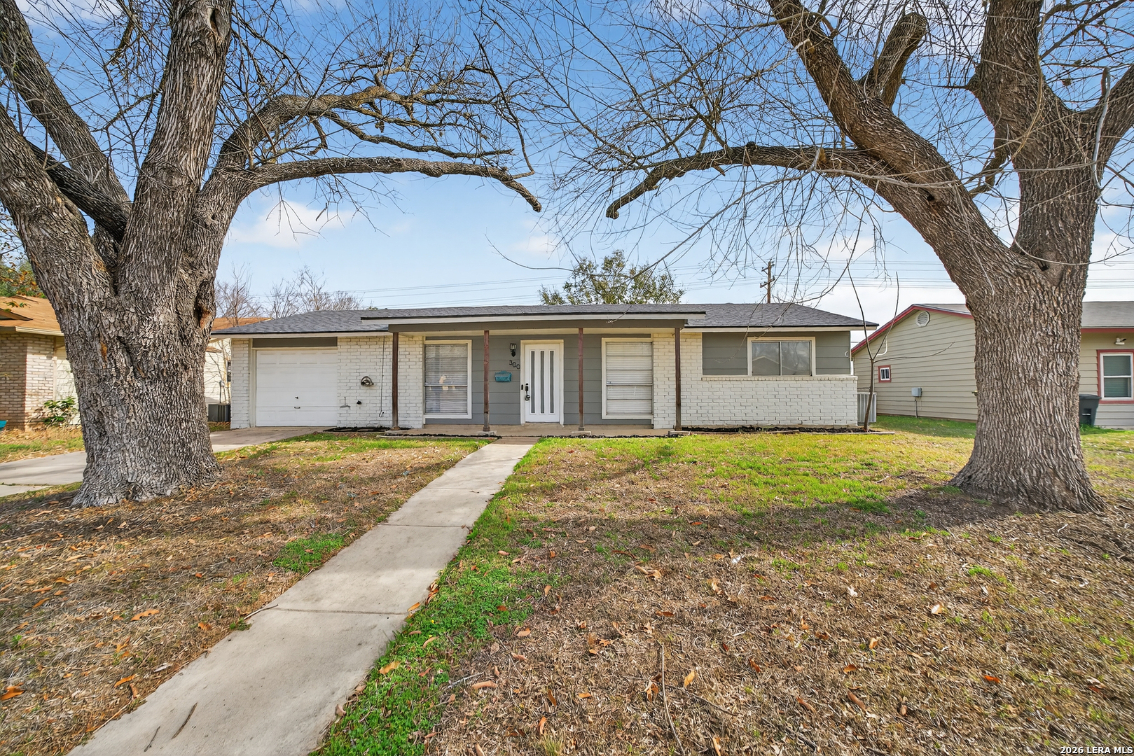 300 Roanoke, Schertz TX 78154