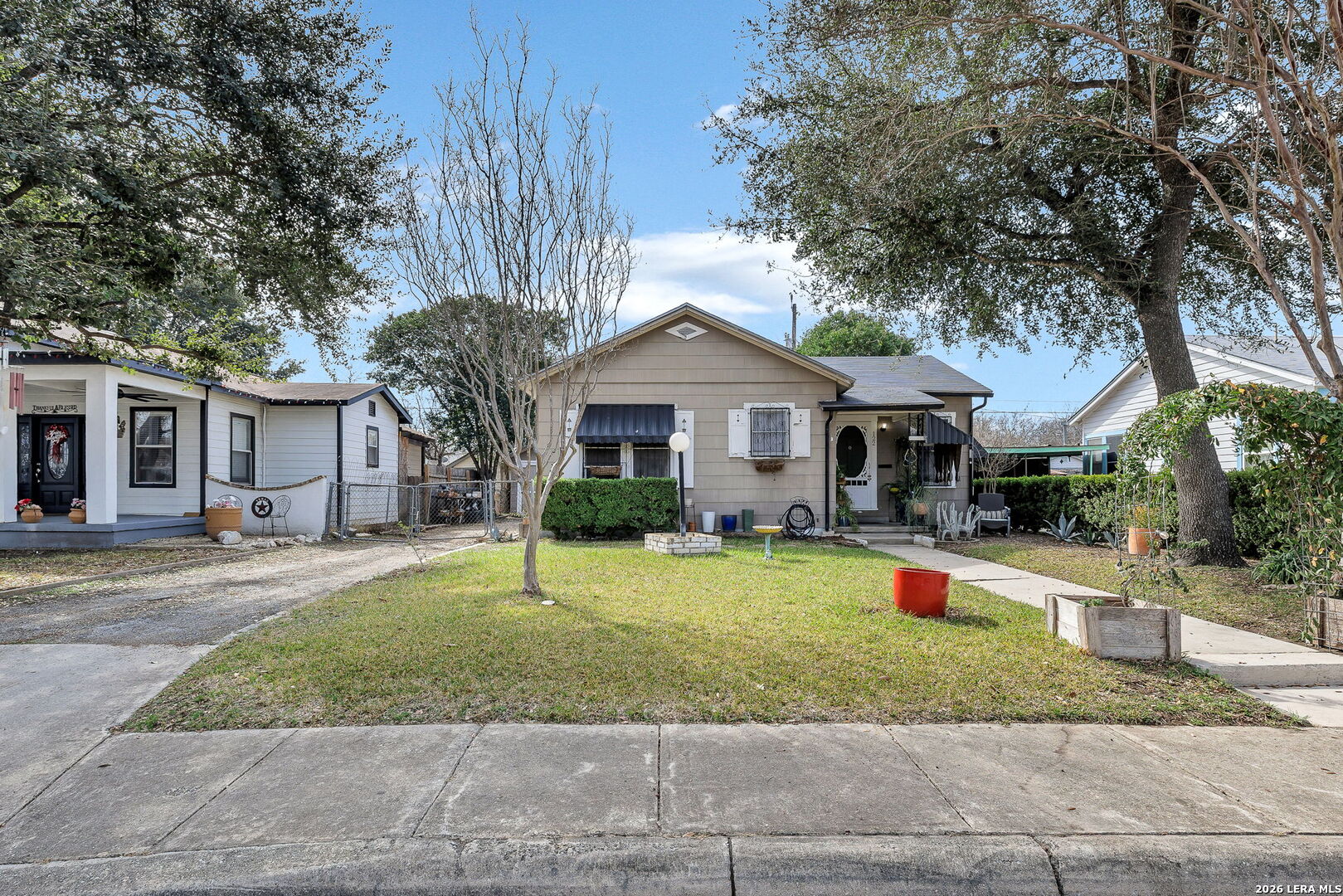 122 Hoover, San Antonio TX 78225