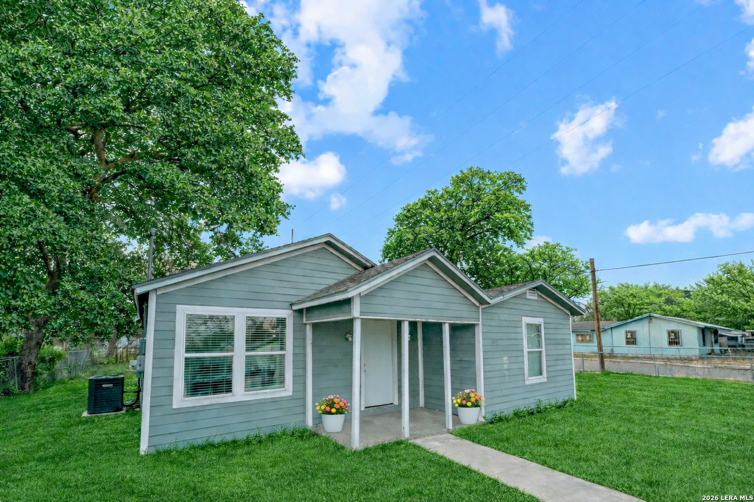 1003 S San Joaquin, San Antonio TX 78237